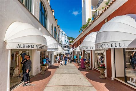 luxury shopping capri italy